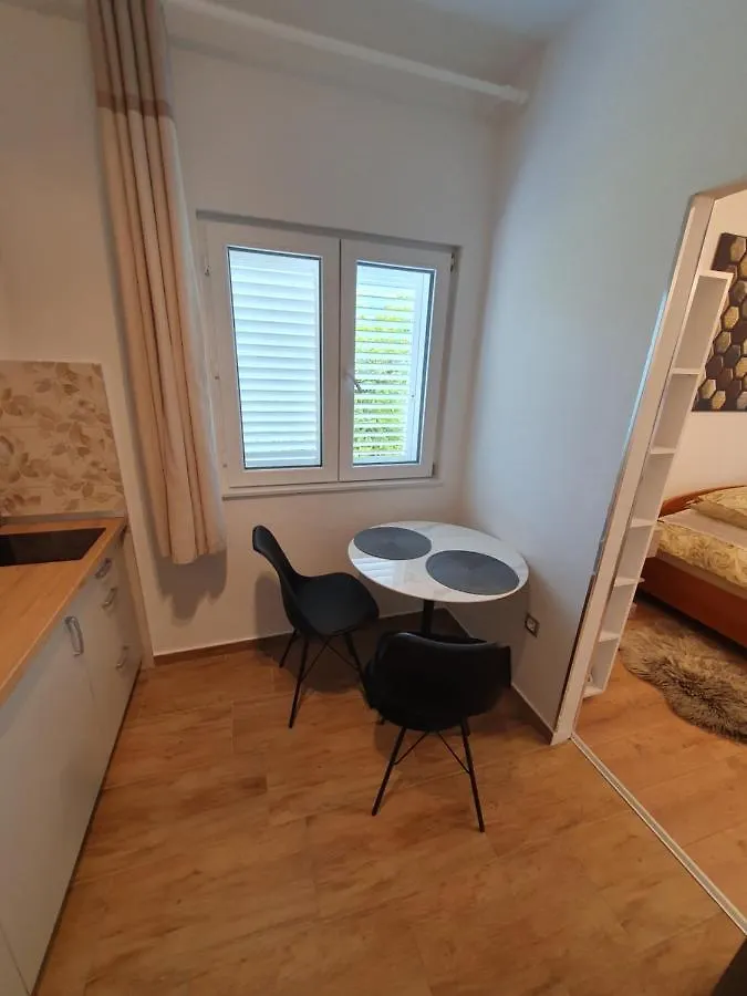 Zita - Heart Of Rovinj, Apartment For 2, Free Parking, 2Min Center, 5Min Beach Walk